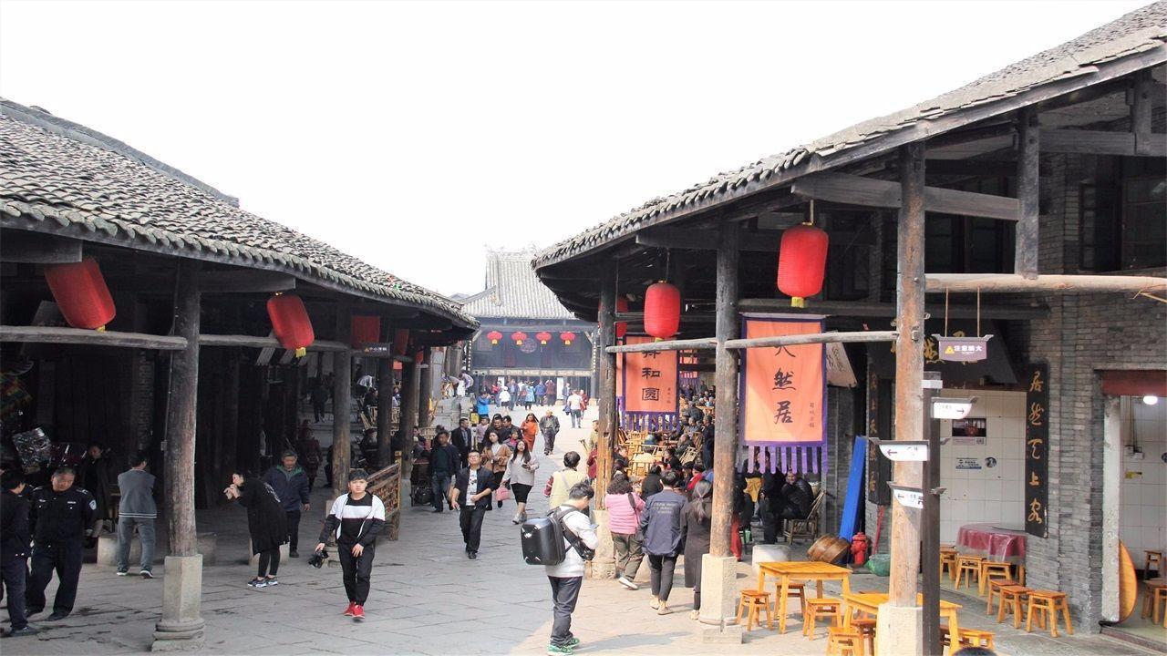 组图:千年瓷都焕发勃勃生机
